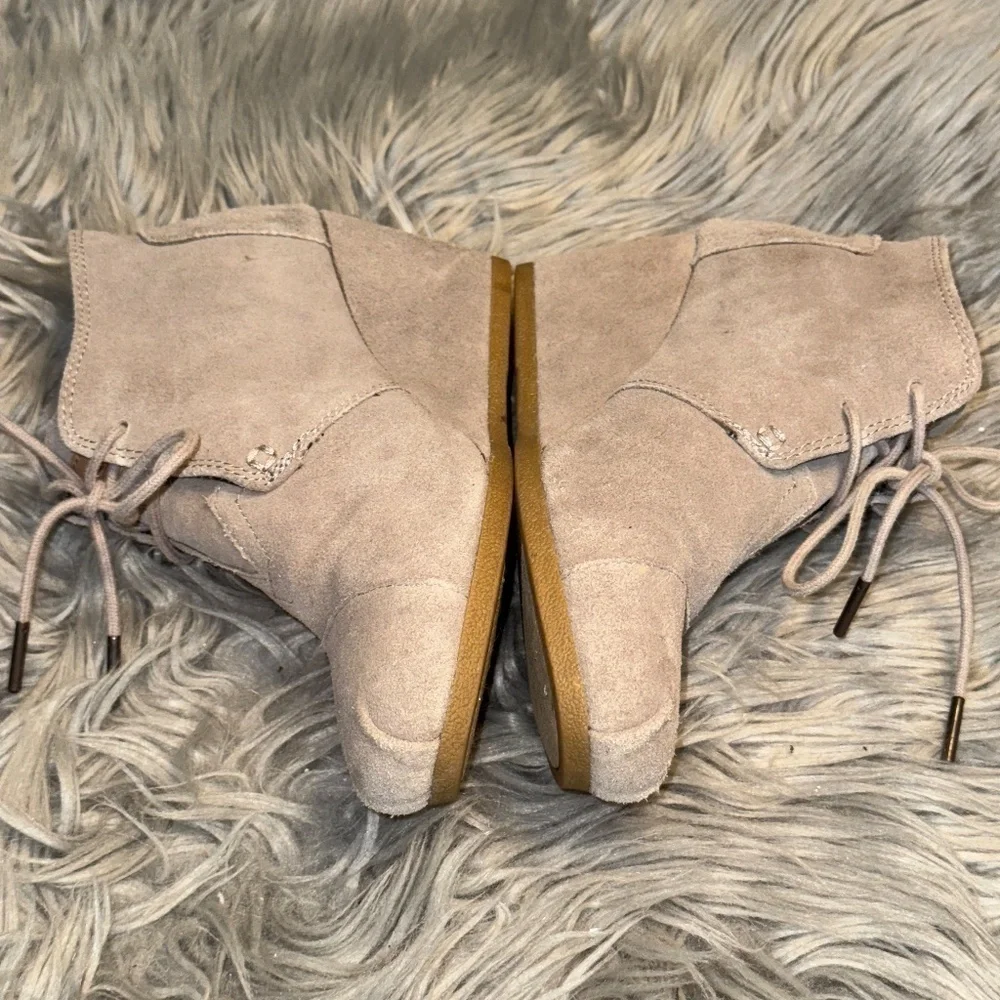 Toms boot features